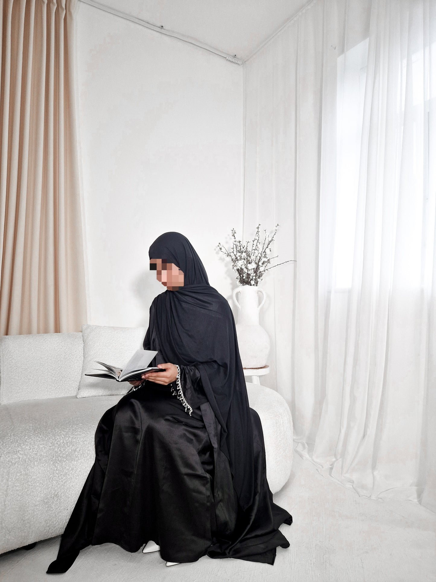 Black Pearly Abaya set