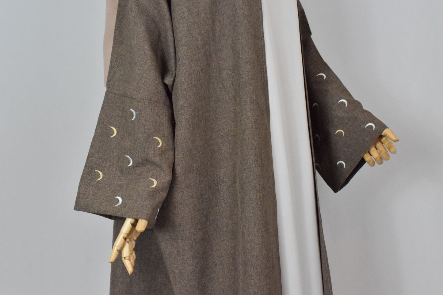 Moon Abaya
