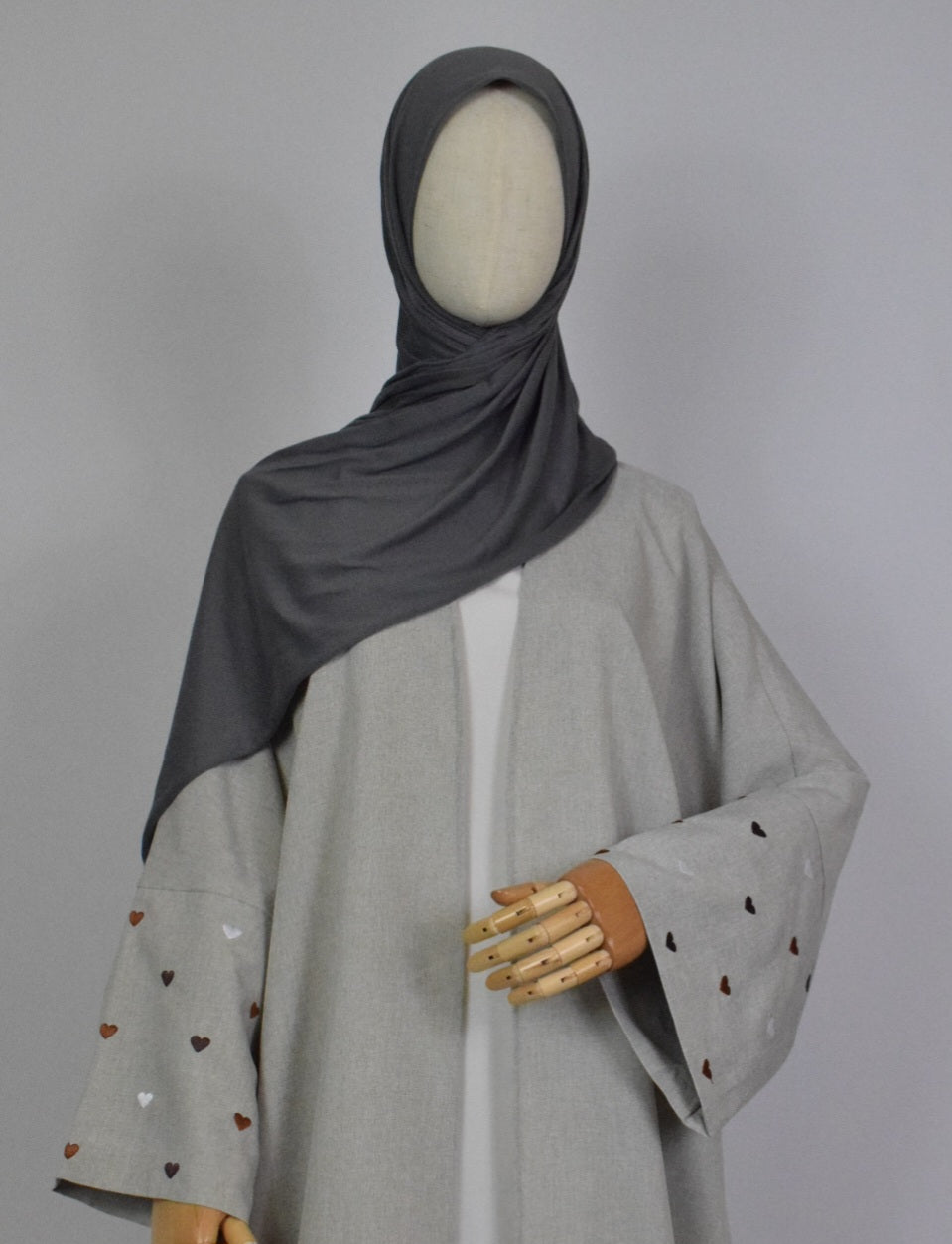 Hearts Abaya